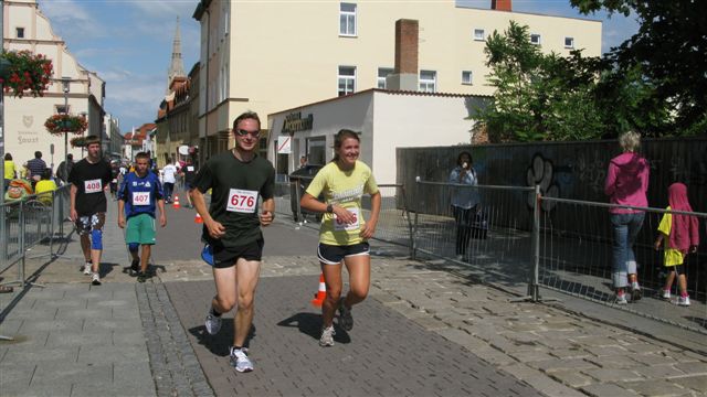 ../Images/BenefizlaufMerseburg2011 (71).jpg